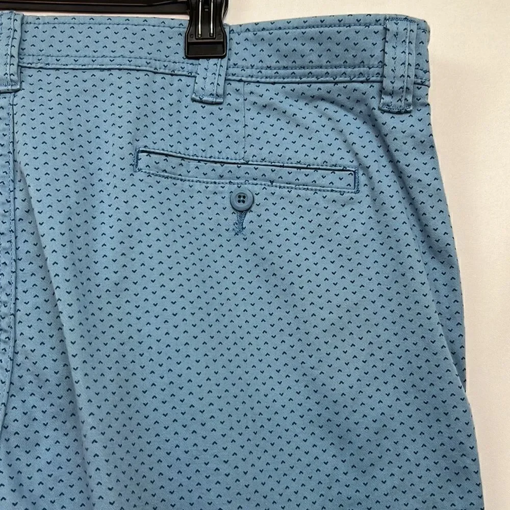 St. John’s Bay Blue print comfort stretch flat front shorts size 42 NWT